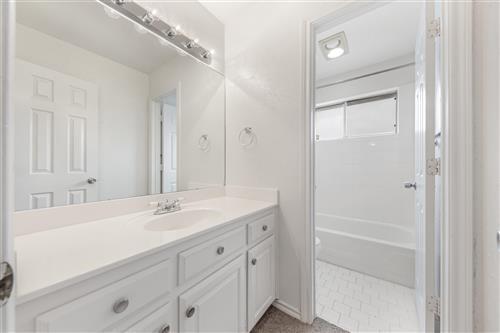 Building Photo - 7744 Bridlewood Ct
