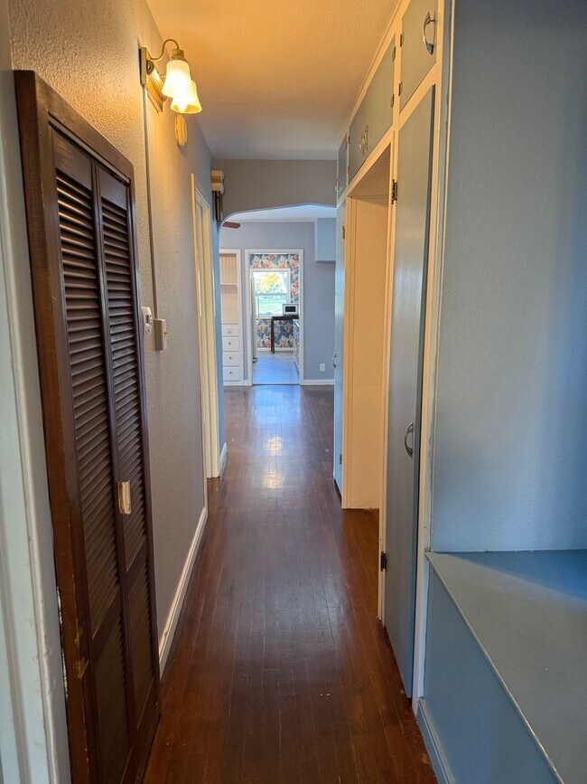 Building Photo - 1247 Harvard Ave