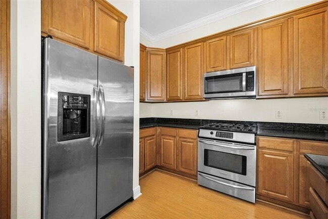 Building Photo - 924 Hemingway Cir