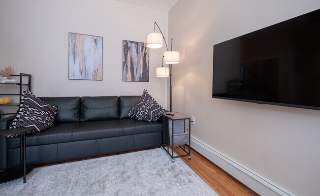 Building Photo - 234 W 112th St