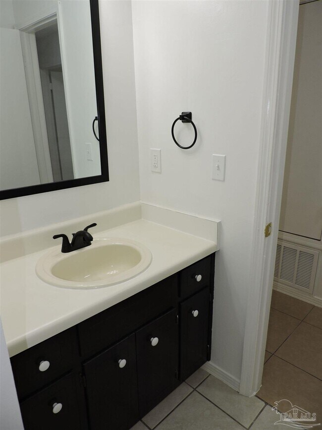 Building Photo - 6611 Bellview Pines Pl