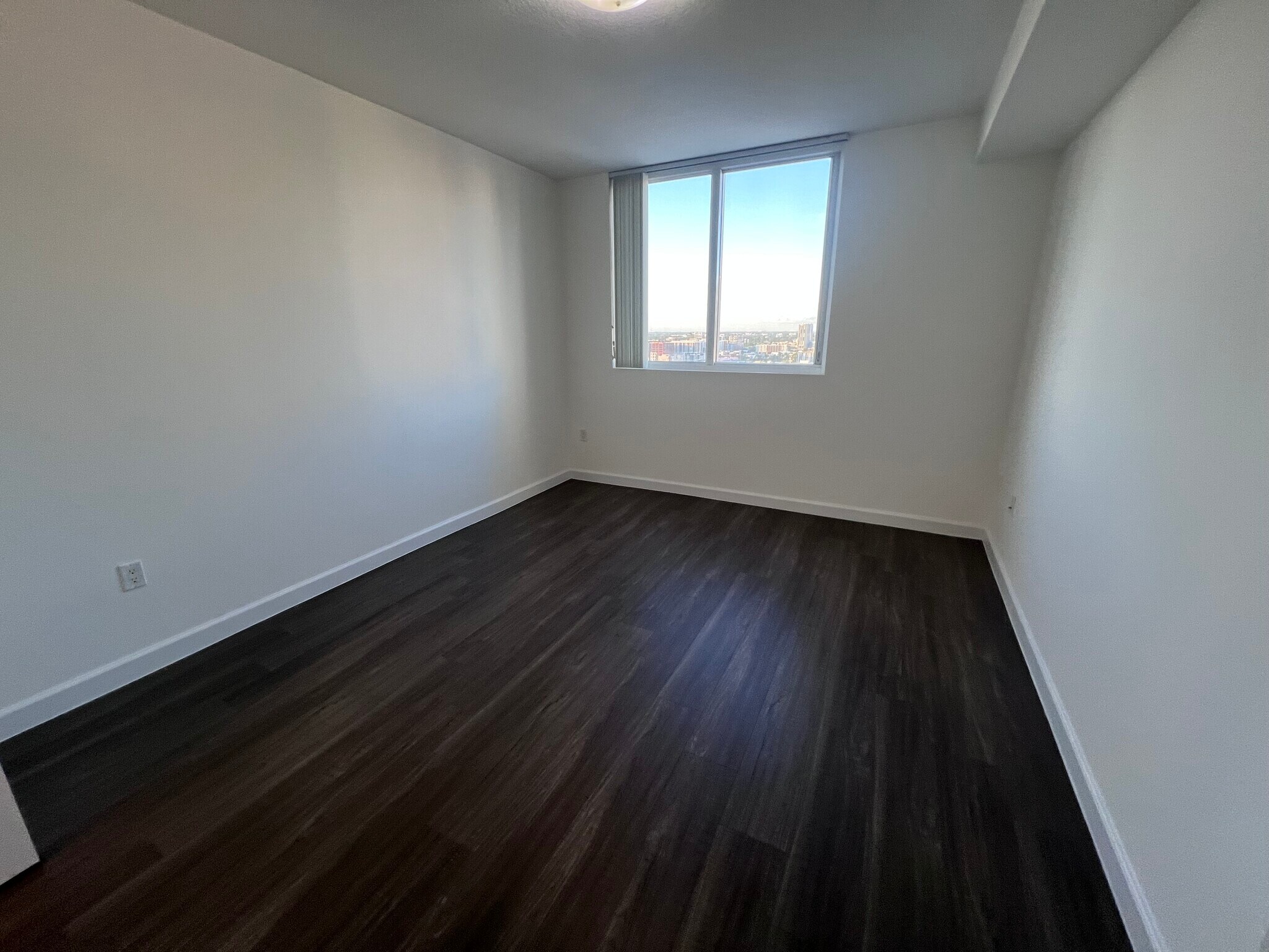 Building Photo - 1516 NW 1st Ave