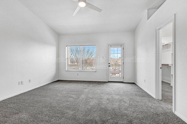 Building Photo - 207 Starr St