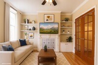 Building Photo - 218 Willow Ave