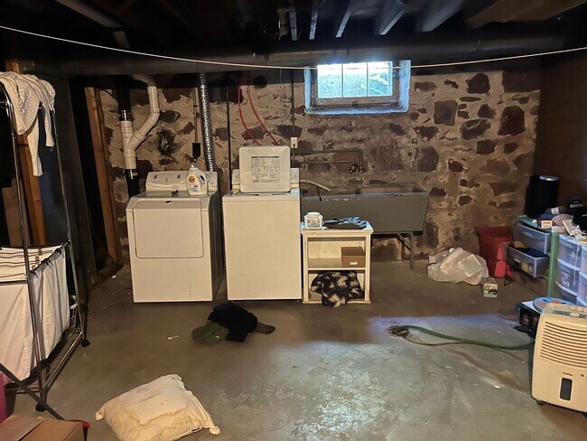 Building Photo - 2 Bed 1 Bath Single Family Home in Wausau