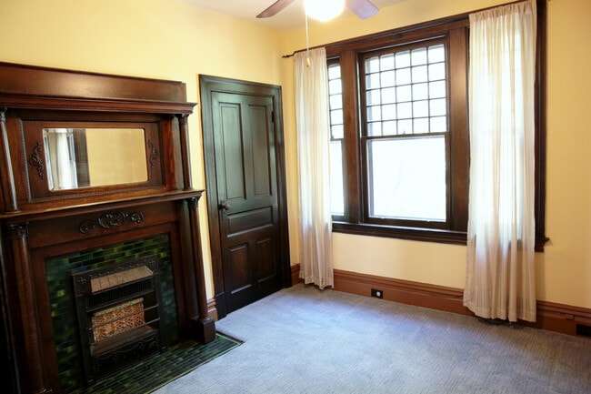 Building Photo - 403 West St