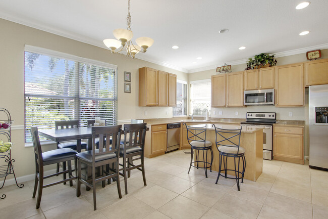 Building Photo - 8210 Calterra Dr