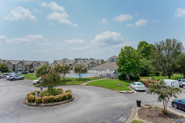 Building Photo - 104 Waters Edge Ln