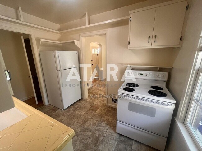 Building Photo - 1143 S 1700 E