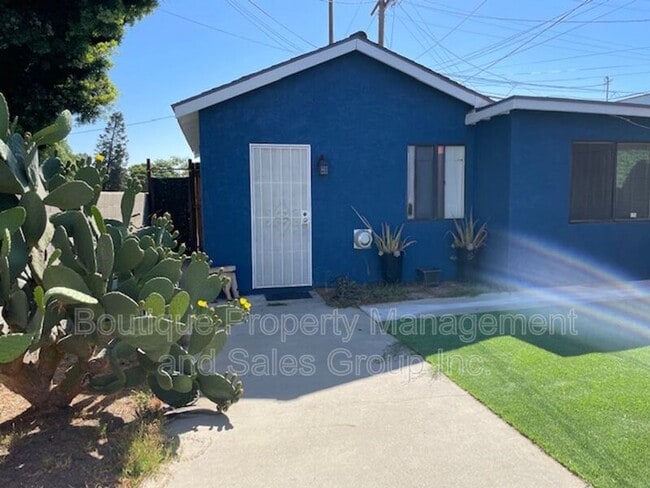 Building Photo - 792 Termino Ave