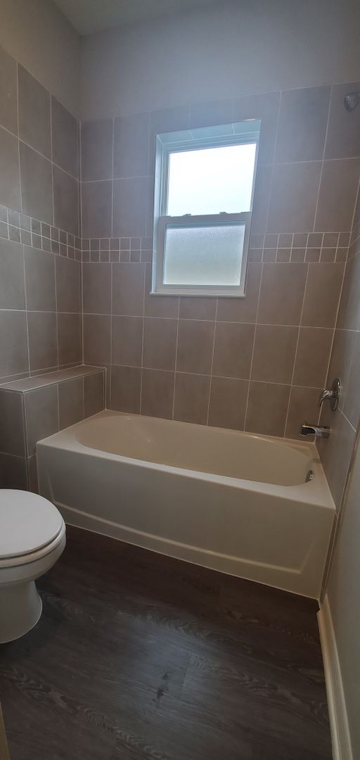 Building Photo - 4-Bedroom, 2.5-Bathroom in Winter Haven