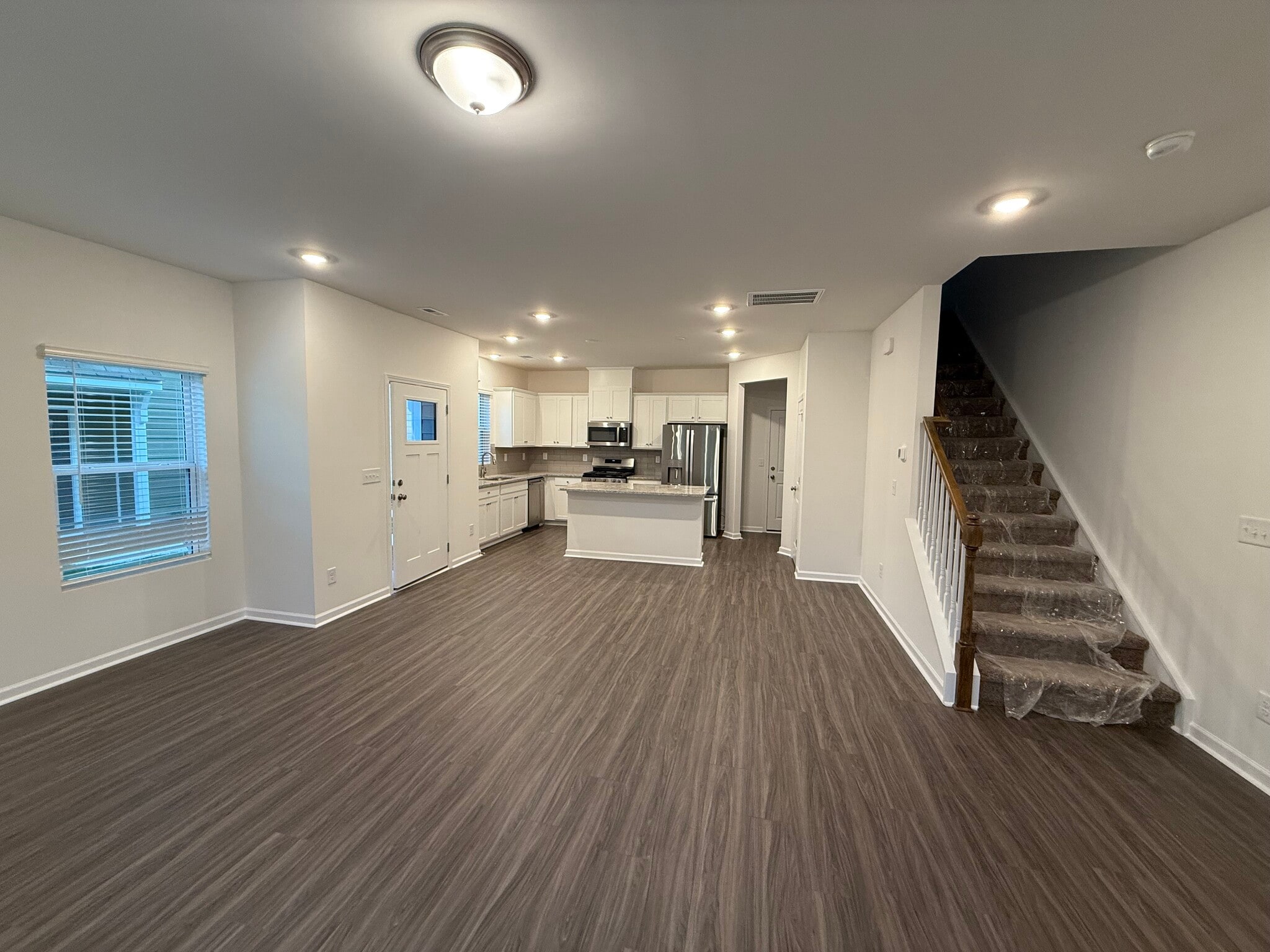 Building Photo - 3204 Lilac Grove Dr