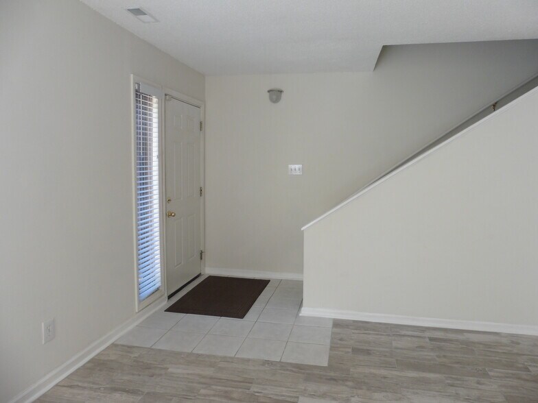 Inside Front Foyer Entry - 4257 Lake Ridge Dr
