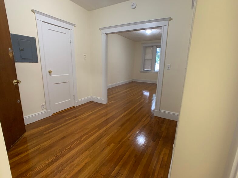 Building Photo - 34 Orkney Rd