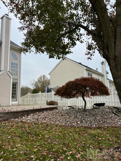 Building Photo - 32 Marion Dr