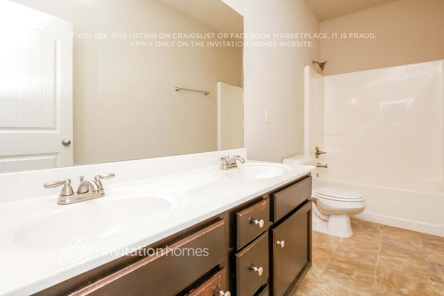Building Photo - 5353 Catrina Way