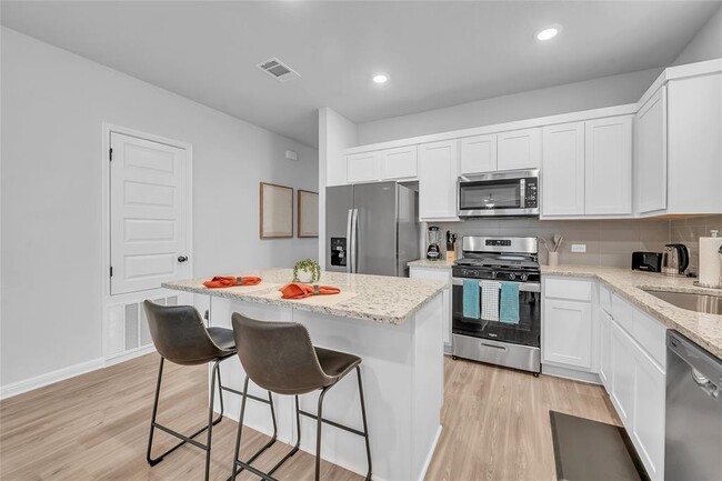 Building Photo - 2421 Amara Levi Ln