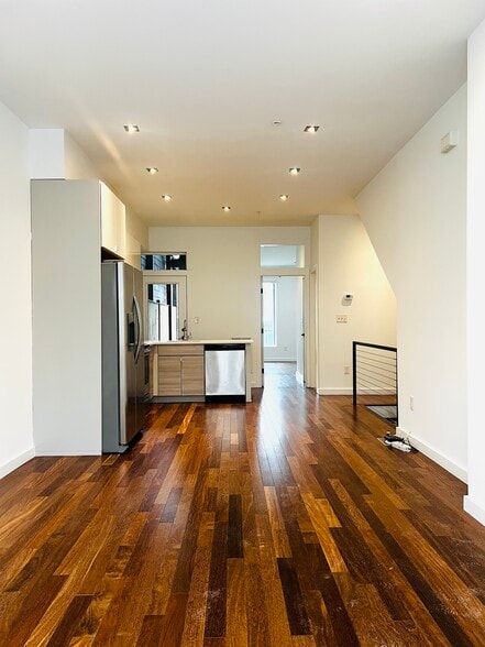 Building Photo - 40 Randolph Pl NW