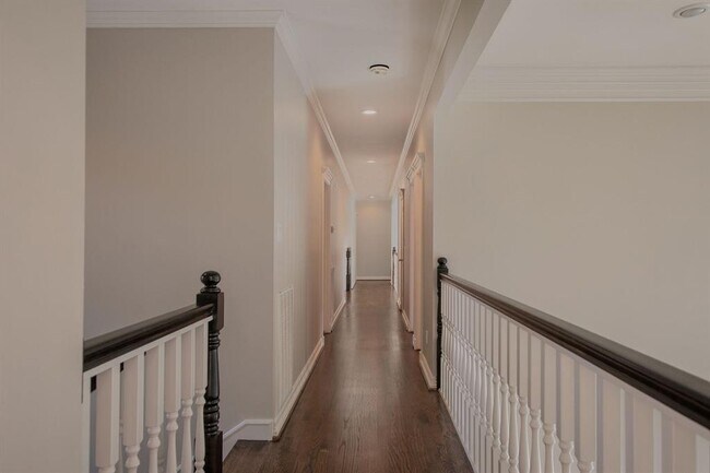 Building Photo - 83 S Longspur Dr