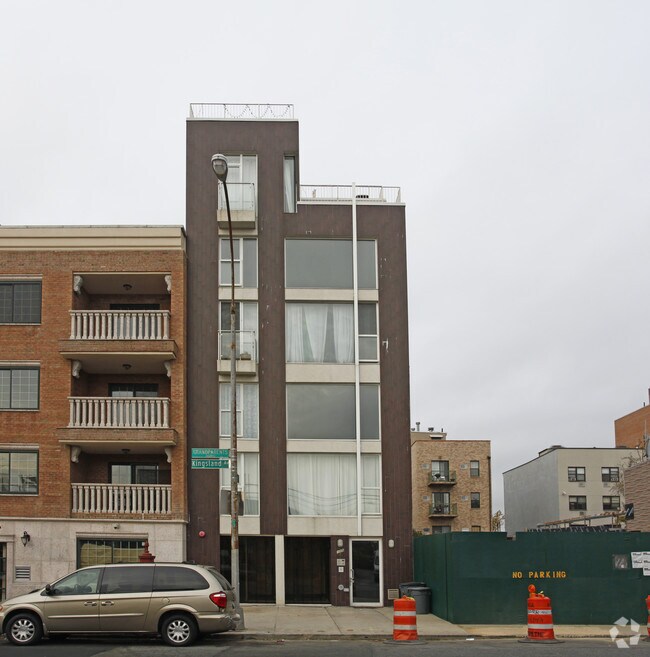 Building Photo - 125 Kingsland Ave