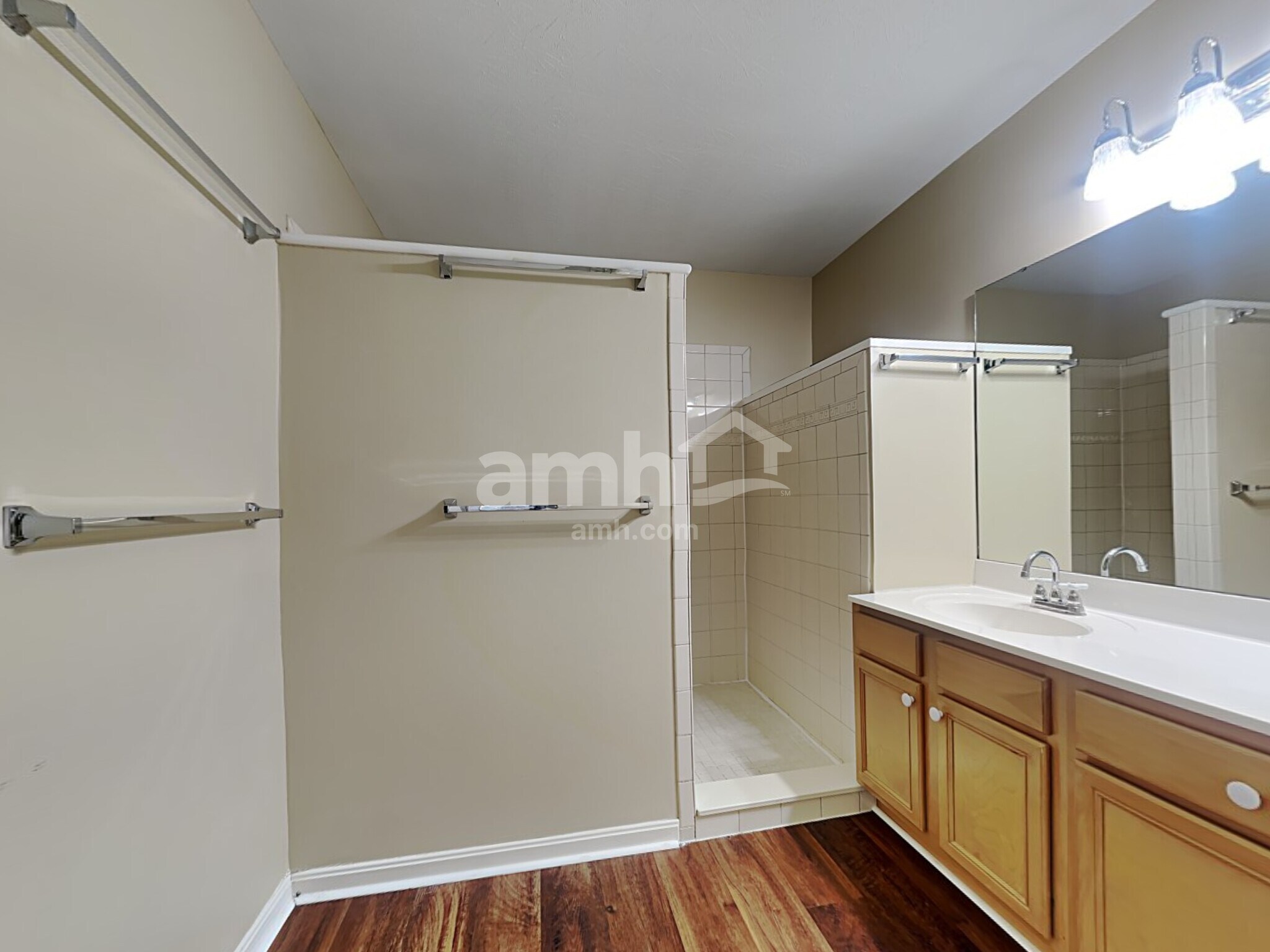 Building Photo - 9021 Braxton Dr