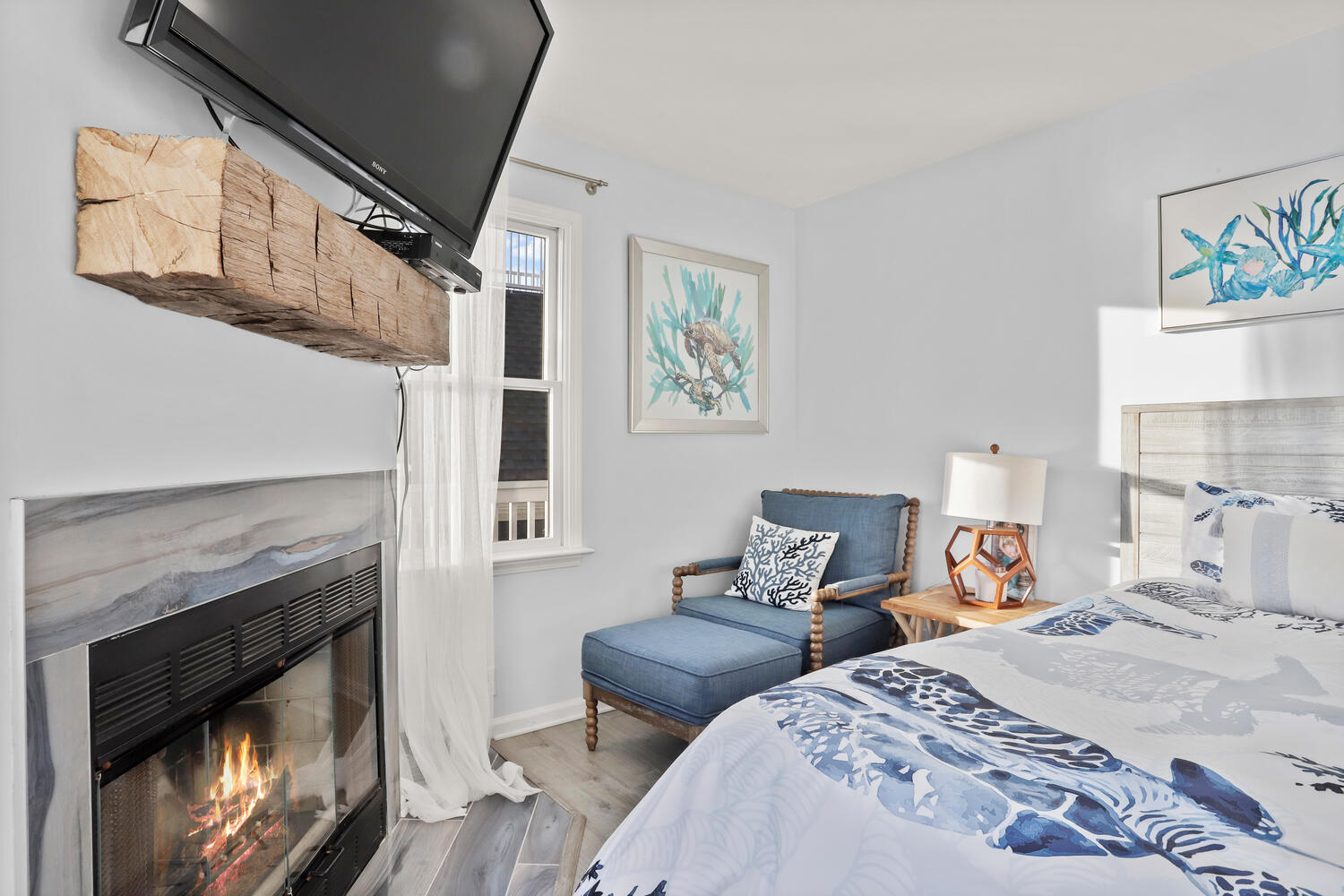 masterbedroom overlooking warter with balcony - 2149 Fairfield Beach Rd