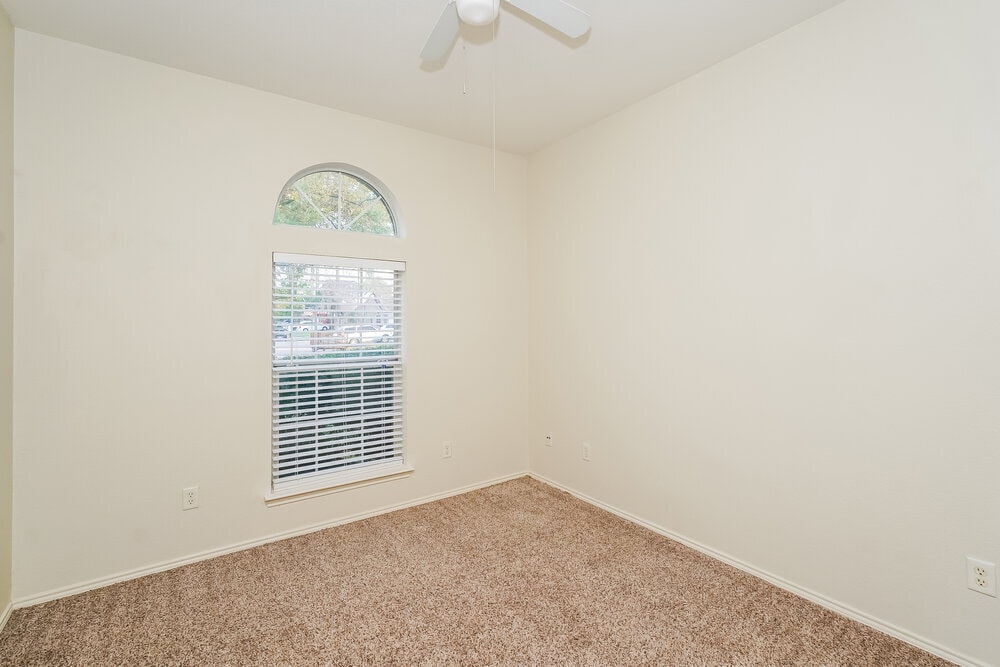 Building Photo - 1101 Marcia Ln