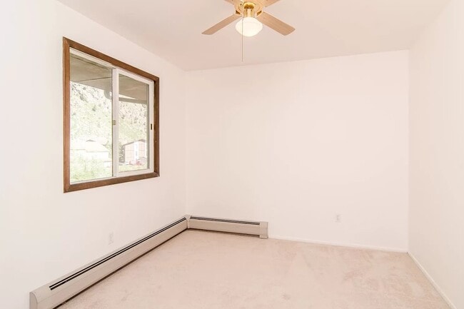 Building Photo - 1764 Clear Creek Dr