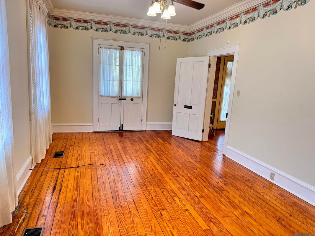 Building Photo - 781 North St