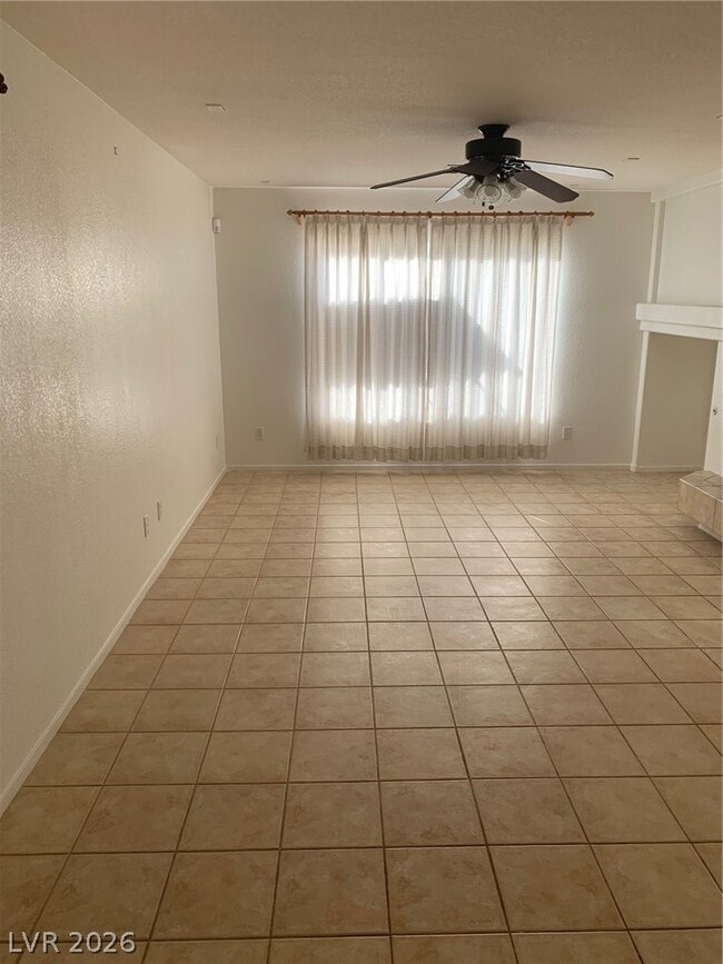 Building Photo - 7575 Aurora Glow St