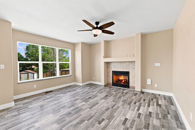 Building Photo - $2,395.95, 4 bed, 3.5 bath located in Colorado Springs with Central AC.