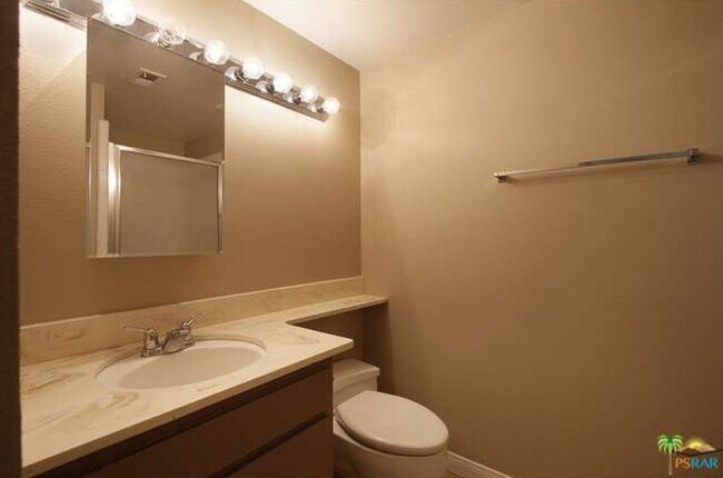 Building Photo - Spacious 4-Bedroom Condo in Indian Canyon ...