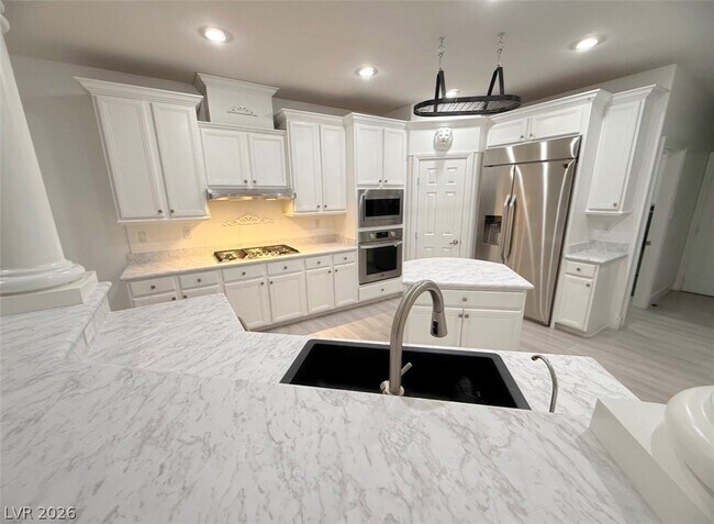 Building Photo - 4875 Impressario Ct