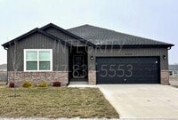 Building Photo - 800 Hoffman Hills Blvd