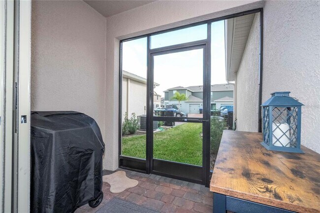 Building Photo - 12032 Holystone St