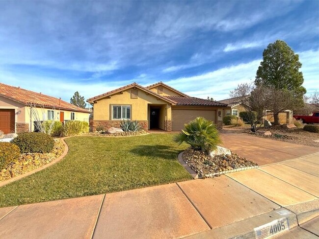 Building Photo - 3 bed, 2 bath home with 2 car garage