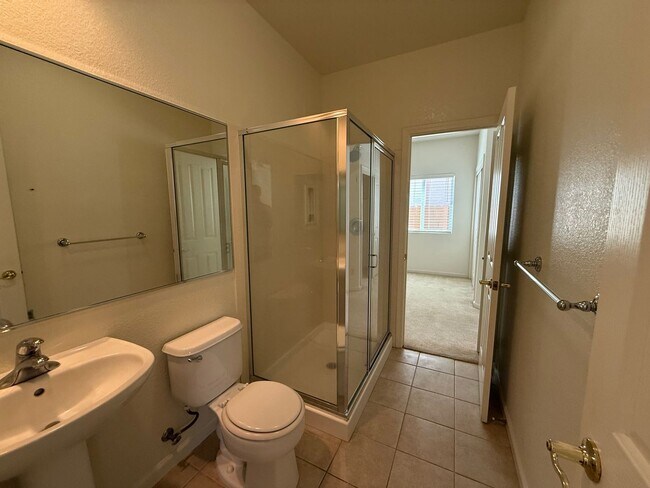 Building Photo - 6220 Orchard Hill Way