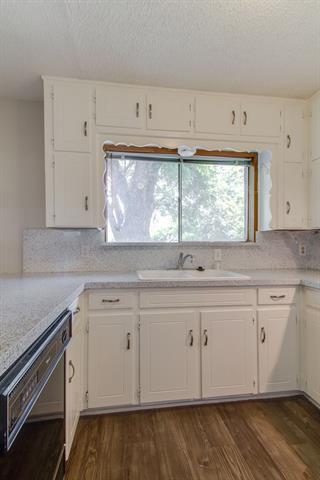 Building Photo - 6024 Blueridge Dr