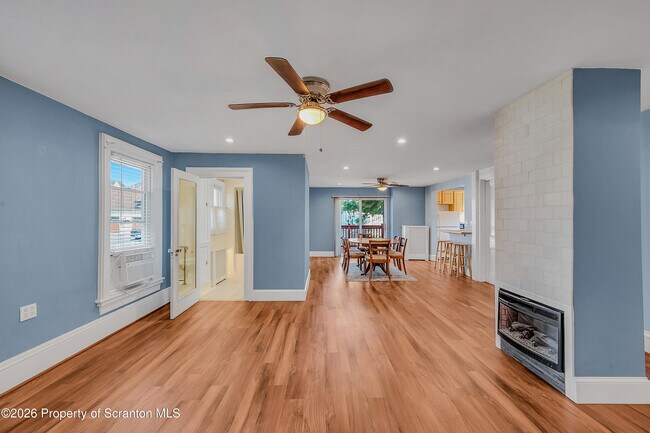 Building Photo - 1724 Monsey Ave