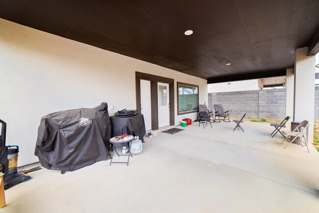 Building Photo - 5405 Jersey Dr