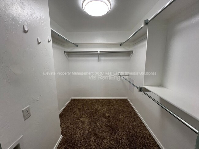 Building Photo - 2740 Red Fish Rd