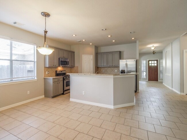 Building Photo - 5511 Wild Milberry Dr
