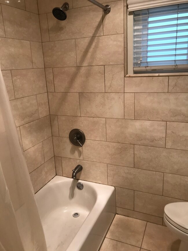 Bathroom - 125 Gull St