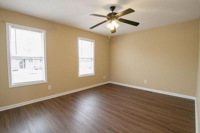 Building Photo - 2107-1 Ringgold Ct