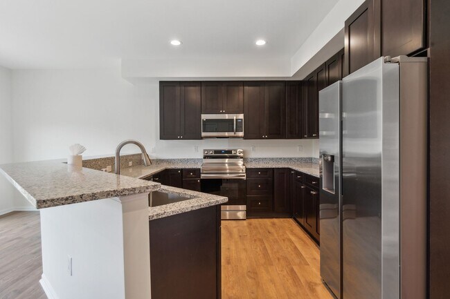 Building Photo - 21193 Millwood Square
