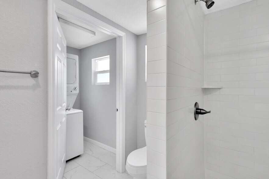 Building Photo - 2223 Gordon St