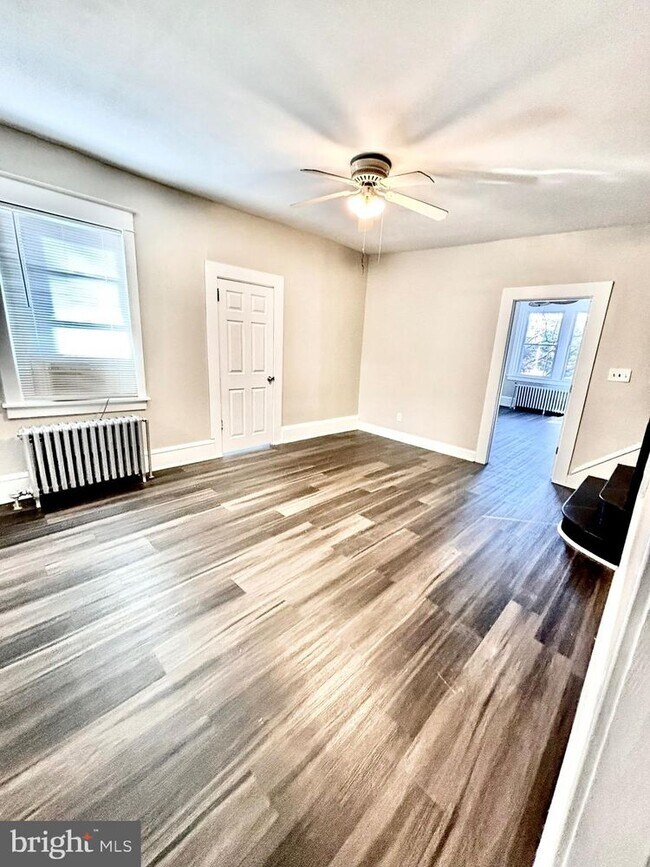 Building Photo - 360 Elm Ave