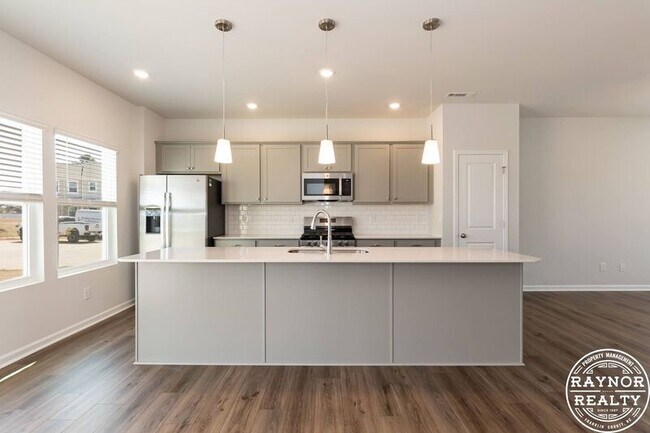 Building Photo - 44 Plantation Dr