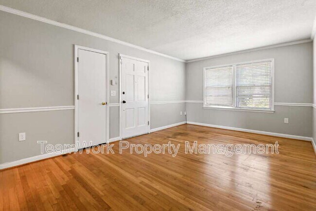 Building Photo - 1641 Falmouth St