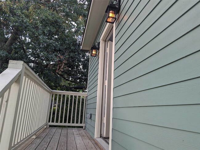 Building Photo - 4711 Rusk St